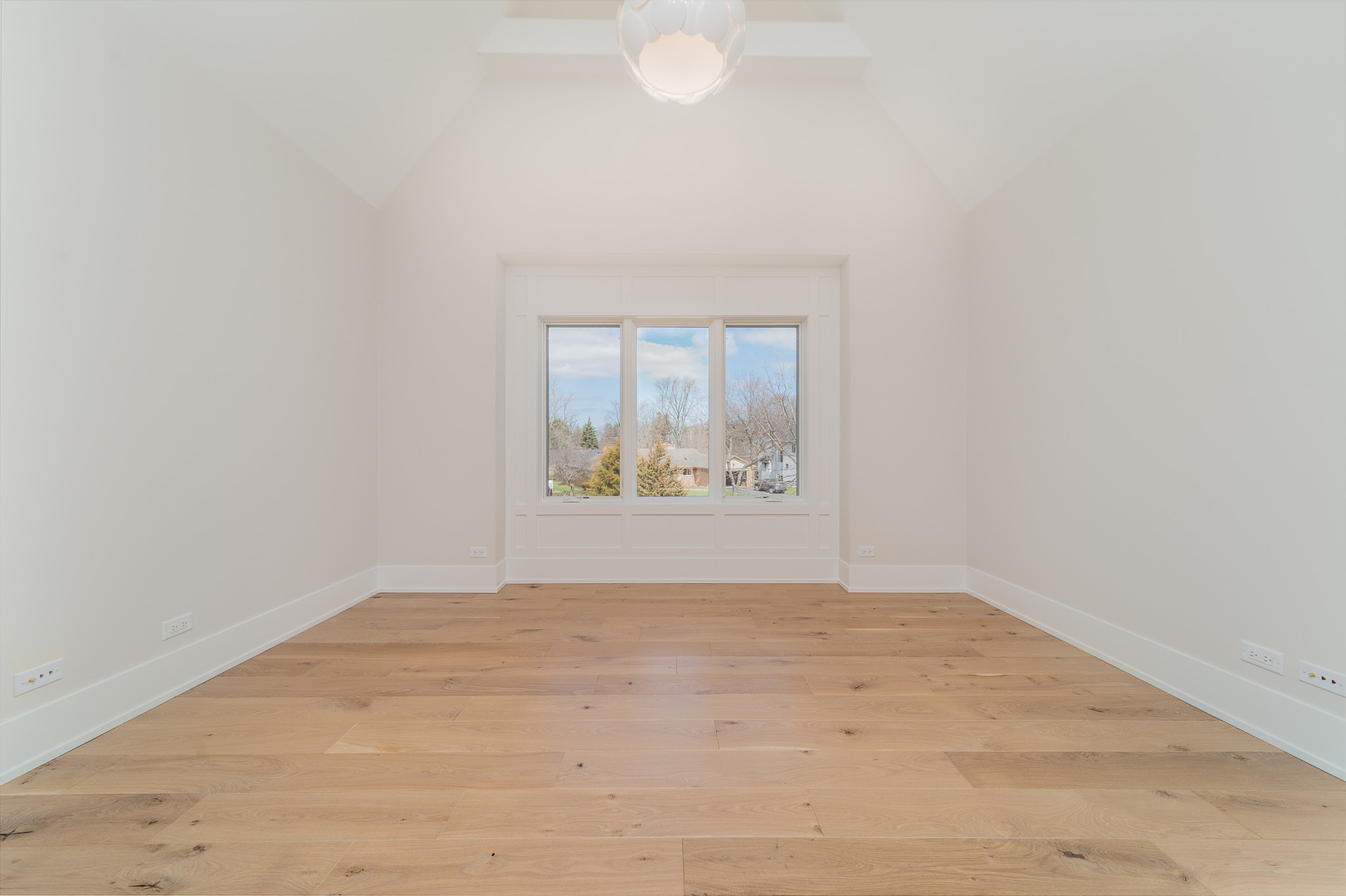 2421 Sumac Circle Glenview, IL 60025 - Photo 20 of 27 an empty room with a window