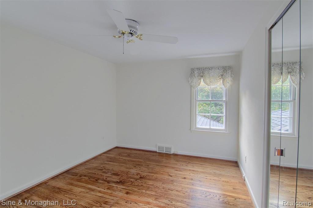1020 Devonshire Road Grosse Pointe Park, MI 48230 - Photo 20 of 41