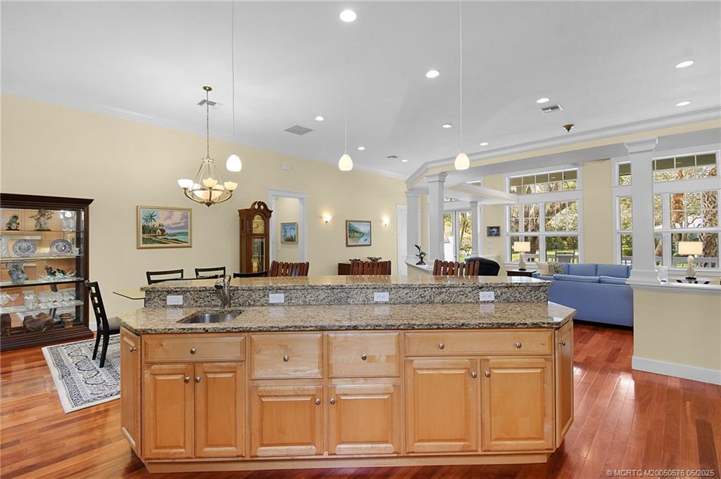 5327 Southeast Reef Way Stuart, FL 34997 - Photo 15 of 39 Gallery Image 15