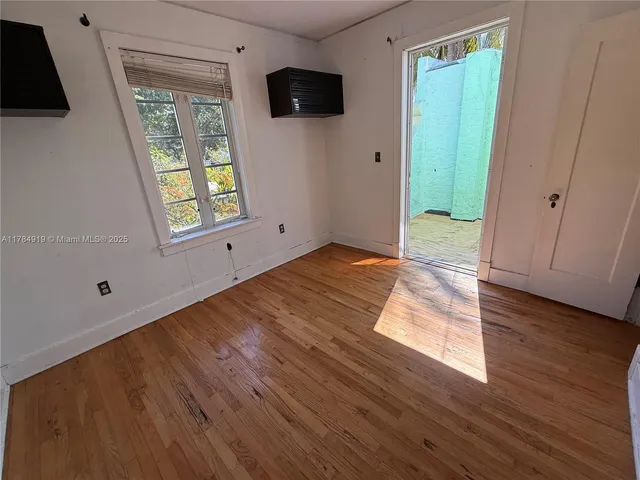 $1,700,000 | 1722 Jefferson Avenue, Miami Beach, FL 33139