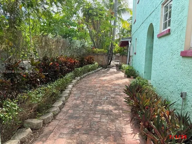 $1,700,000 | 1722 Jefferson Avenue, Miami Beach, FL 33139