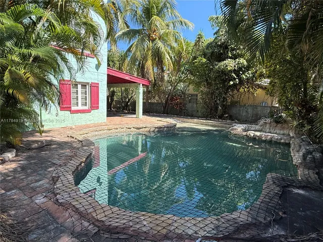 $1,700,000 | 1722 Jefferson Avenue, Miami Beach, FL 33139