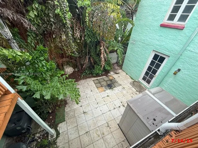 $1,700,000 | 1722 Jefferson Avenue, Miami Beach, FL 33139