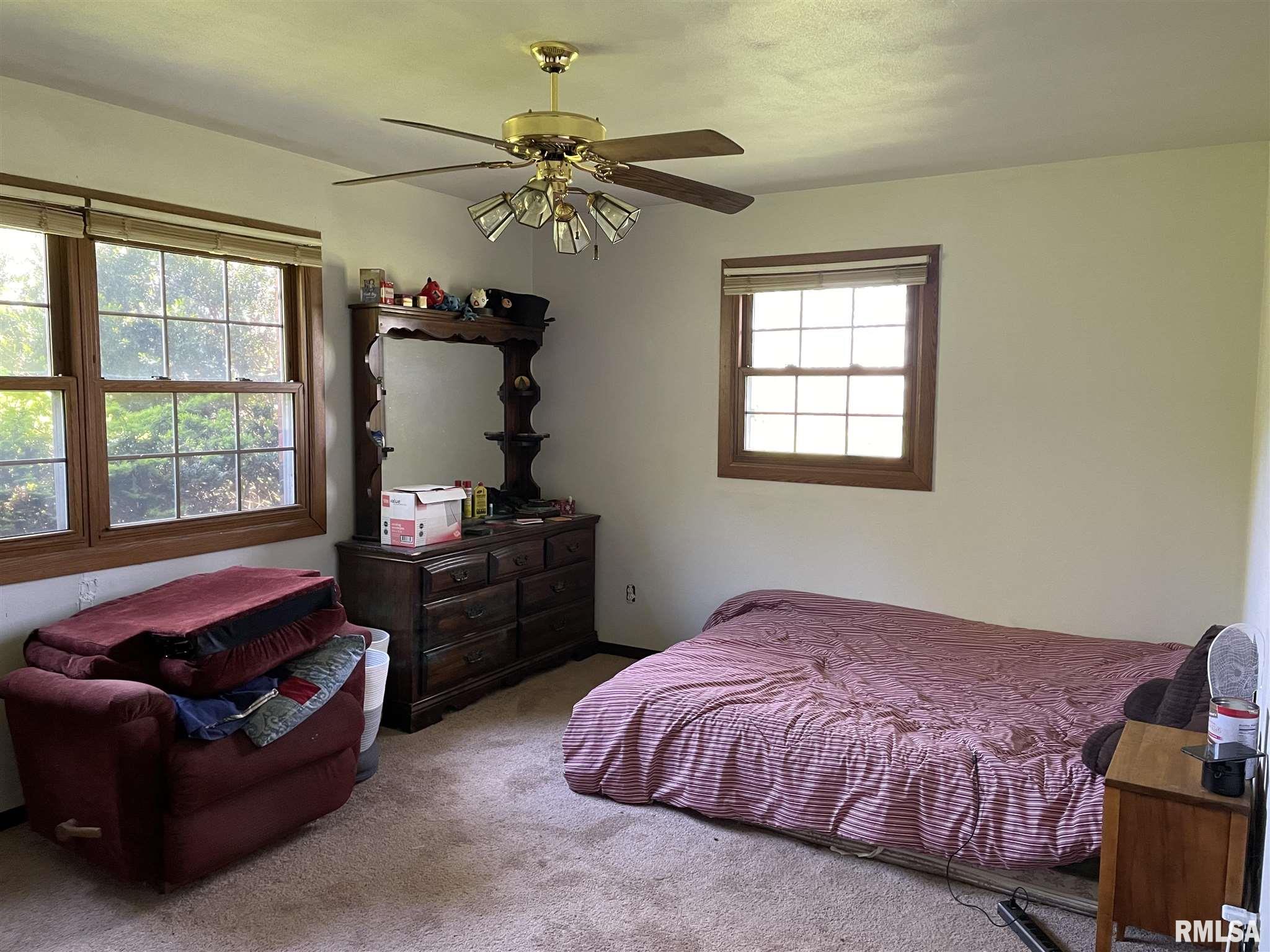 11553 Leinberger Road Athens, IL 62613 - Photo 18 of 22 Gallery Image 18