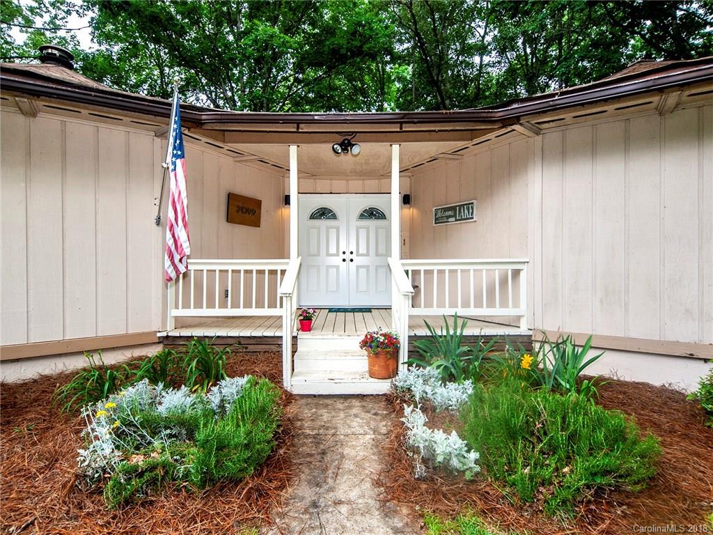2099 Diamond Head Circle Tega Cay, SC 29708 - Photo 2 of 23