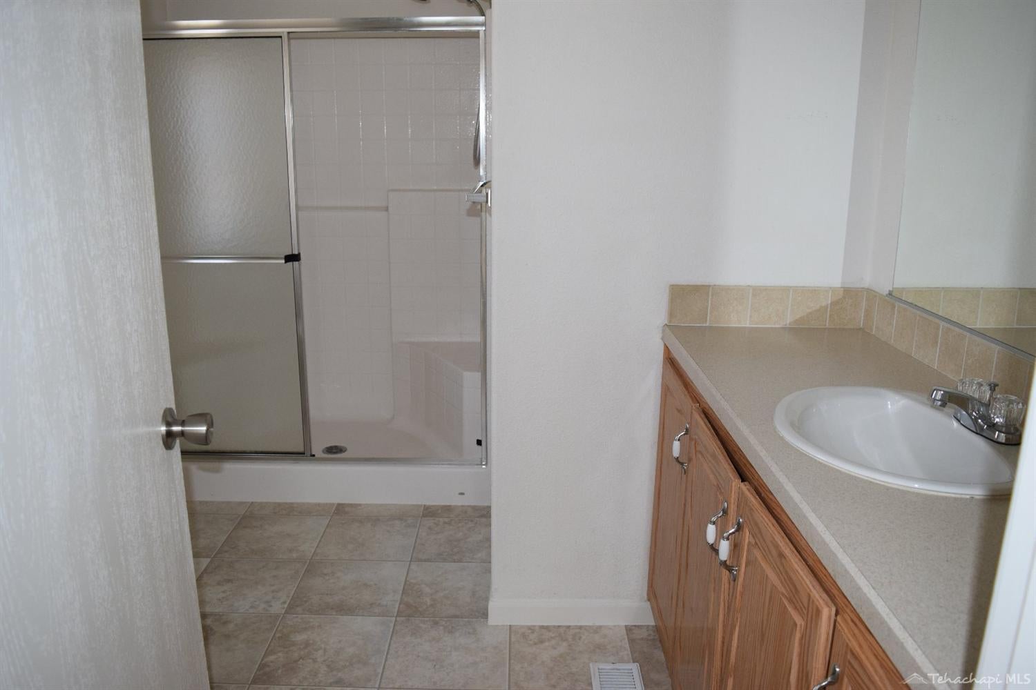 9940 Sweetwater Road Tehachapi, CA 93561 - Photo 34 of 34 Gallery Image 34
