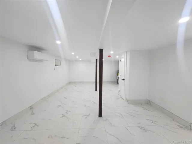 $1,099,999 | 330 Taylor Avenue | Harding Park