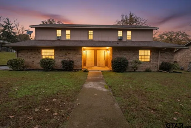 $360,000 | 2308-2310 Aberdeen Drive, Tyler, TX 75703