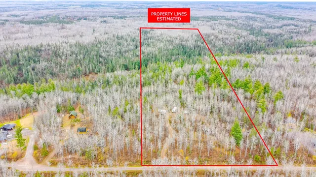 $129,900 | 992 Nemadji River Road, Holyoke, MN 55749