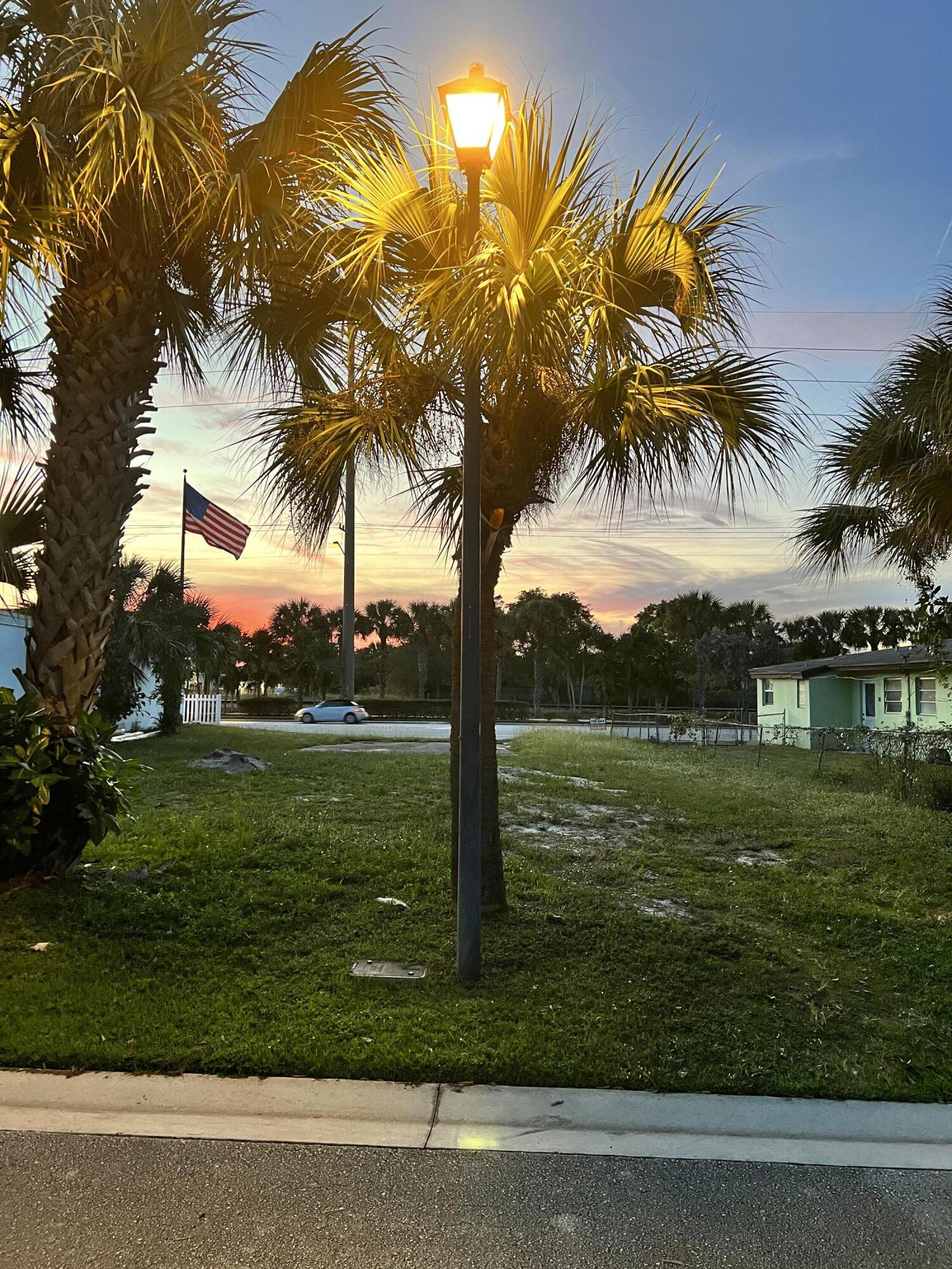 1000 North Dixie Hwy