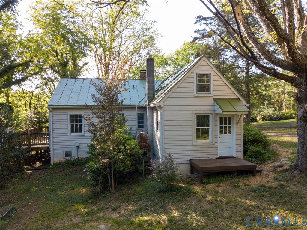 1653 River Road West Crozier, VA 23039 - Photo 3 of 17