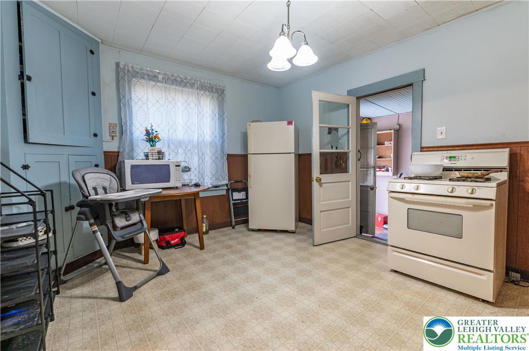 2824 Nazareth Road Easton, PA 18045 - Photo 11 of 28