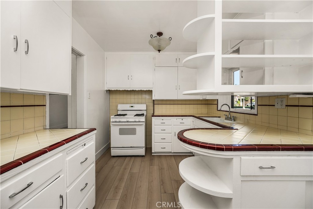 3980 Linwood Place Riverside, CA 92506 - Photo 17 of 41 another view of the kitchen