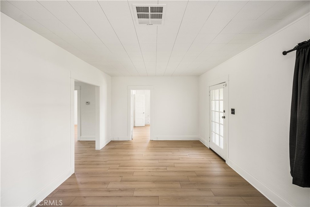 3980 Linwood Place Riverside, CA 92506 - Photo 8 of 41 opposite view of living room area