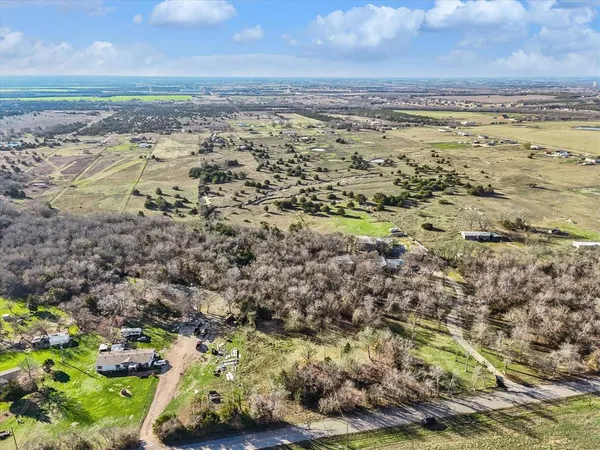 $302,000 | 2160 County Road 658, Farmersville, TX 75442
