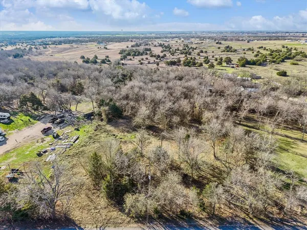 $302,000 | 2160 County Road 658, Farmersville, TX 75442
