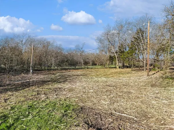 $302,000 | 2160 County Road 658, Farmersville, TX 75442