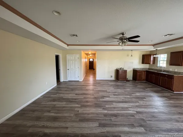 $1,800 | 14618 Quesenberry Road, Unit 1, Von Ormy, TX 78073