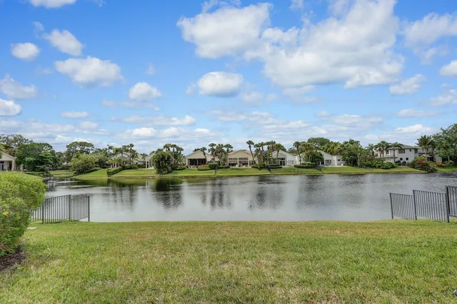 $2,100,000 | 13315 Deauville Drive, Palm Beach Gardens, FL 33410