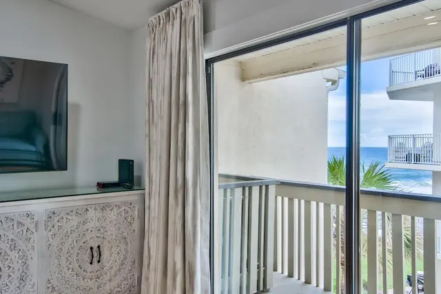 $2,850 | 3692 East County Highway 30A, Unit 22, Santa Rosa Beach, FL 32459