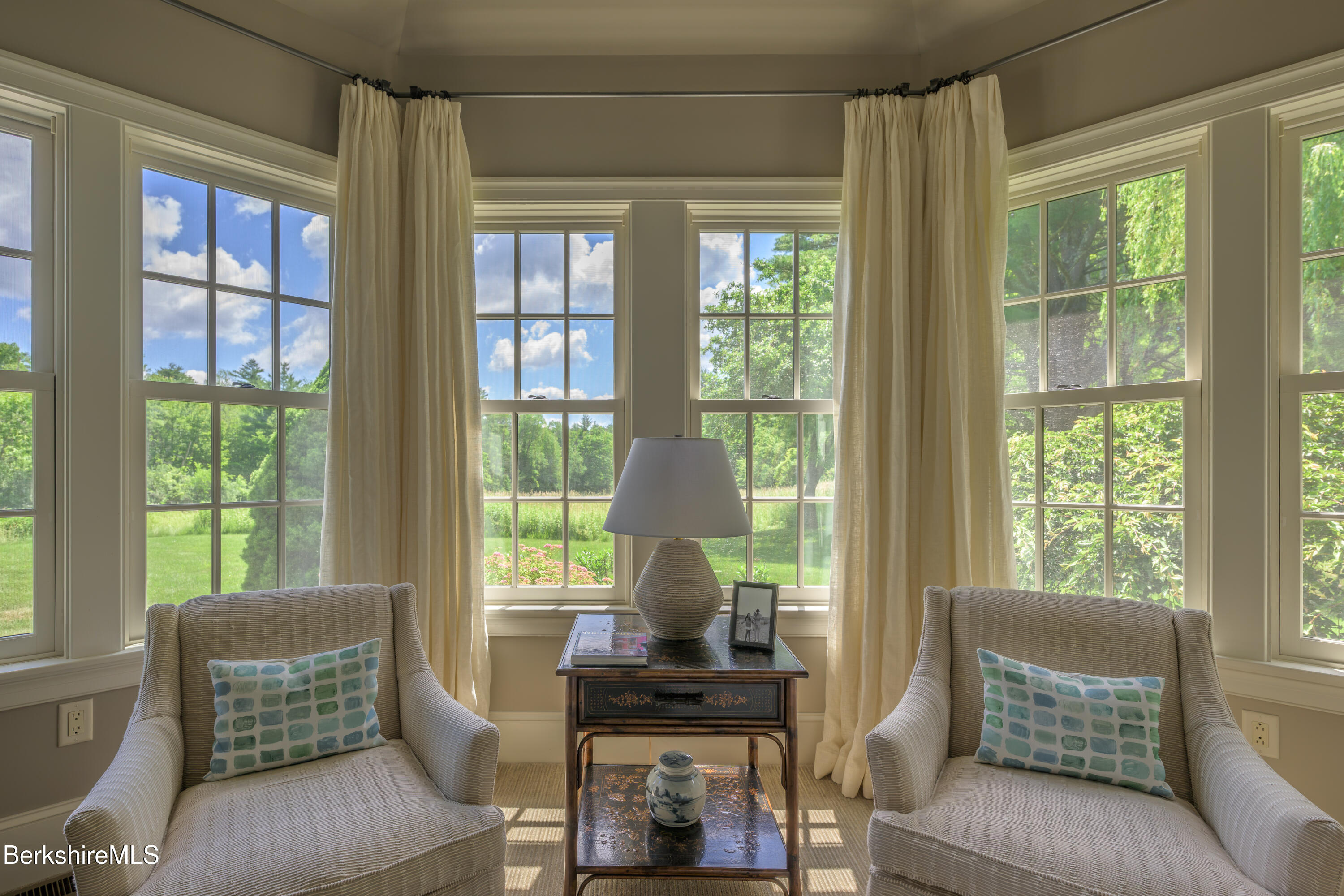36 Yale Hill Road Stockbridge, MA 01262 - Photo 29 of 60 Seating area primary suite