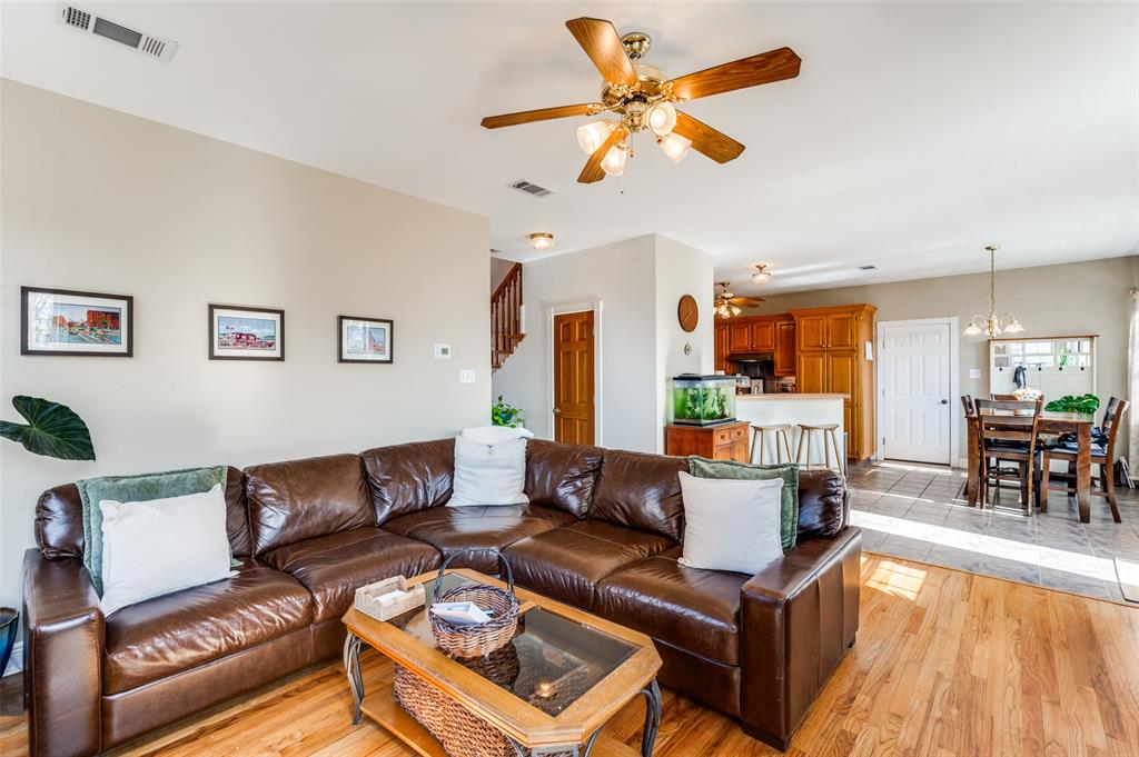 3301 Cooper Branch East Denton, TX 76209 - Photo 5 of 25