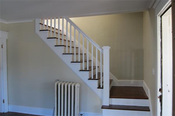 43 Appleton Street Springfield, MA 01108 - Photo 7 of 29 a view of entryway