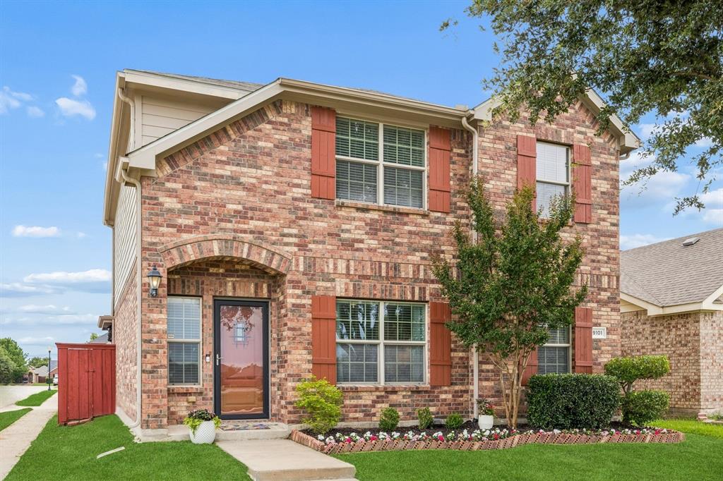 9101 Redford Road Cross Roads, TX 76227 - Photo 4 of 23