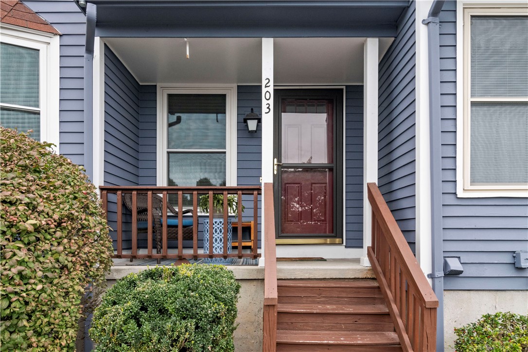 200 Heroux Boulevard, Unit 203 Cumberland, RI 02864 - Photo 3 of 36