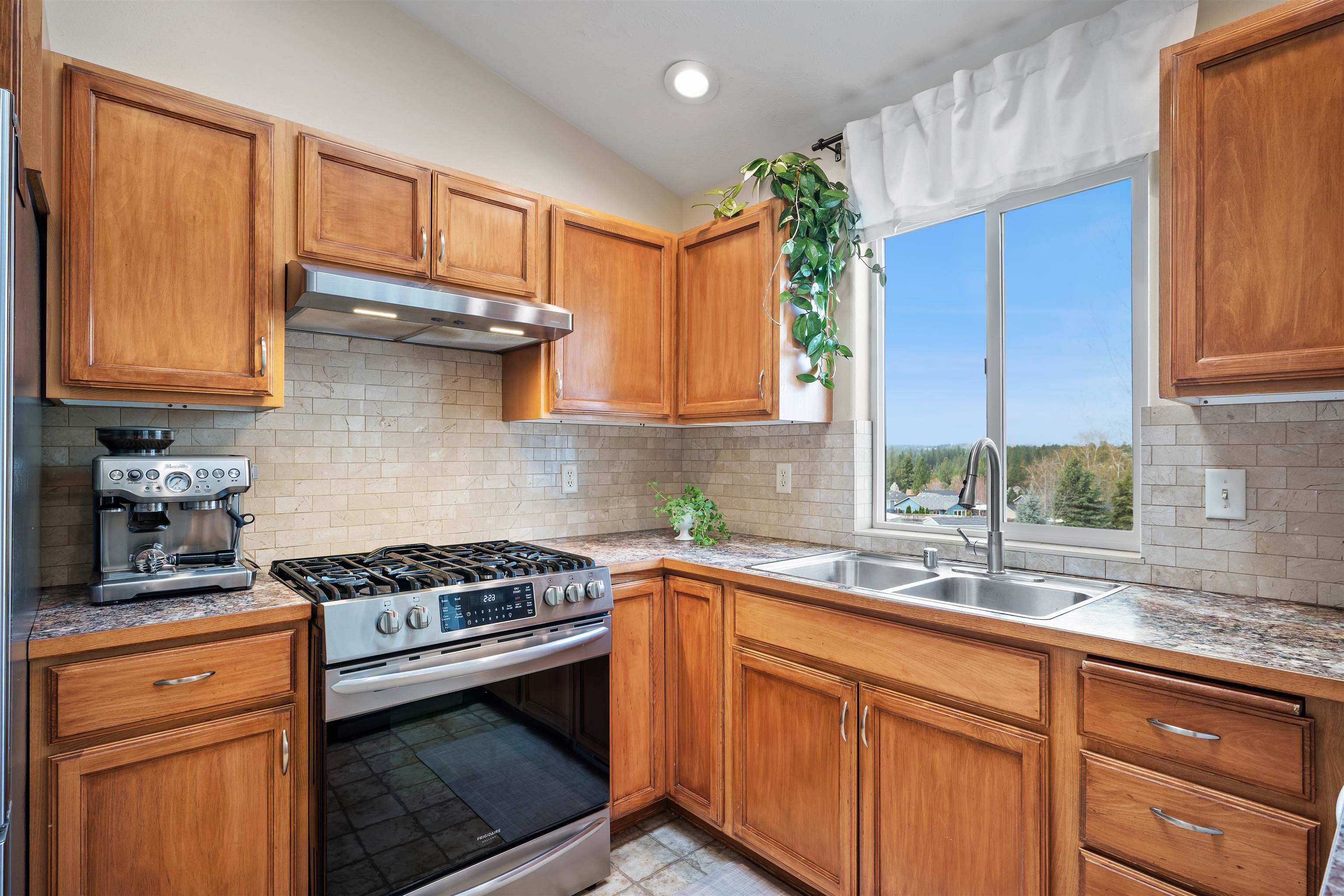 15121 North Wilson Court Mead, WA 99021 - Photo 14 of 47