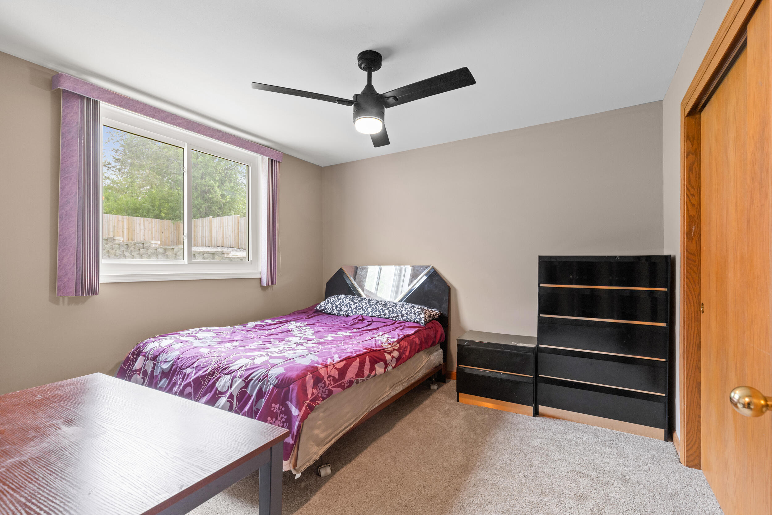 9201 West County Line Road Milwaukee, WI 53224 - Photo 18 of 24 Bed 2