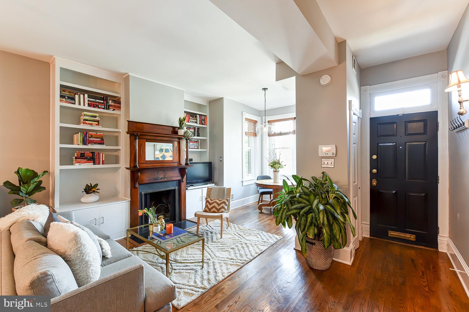 607 F Street Northeast Washington, DC 20002 - Photo 3 of 42 Gallery Image 3