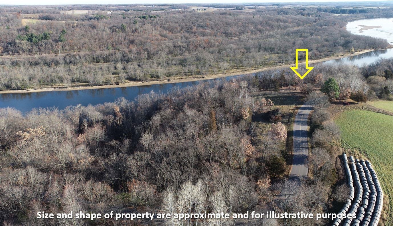 L22 Hillside Wisconsin Dells, WI 53965 - Photo 4 of 28