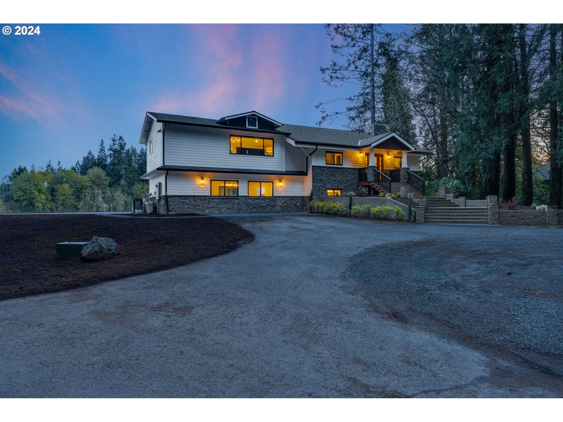 35220 Northeast Wilsonville Road Newberg, OR 97132 - Photo 3 of 43 Gallery Image 3