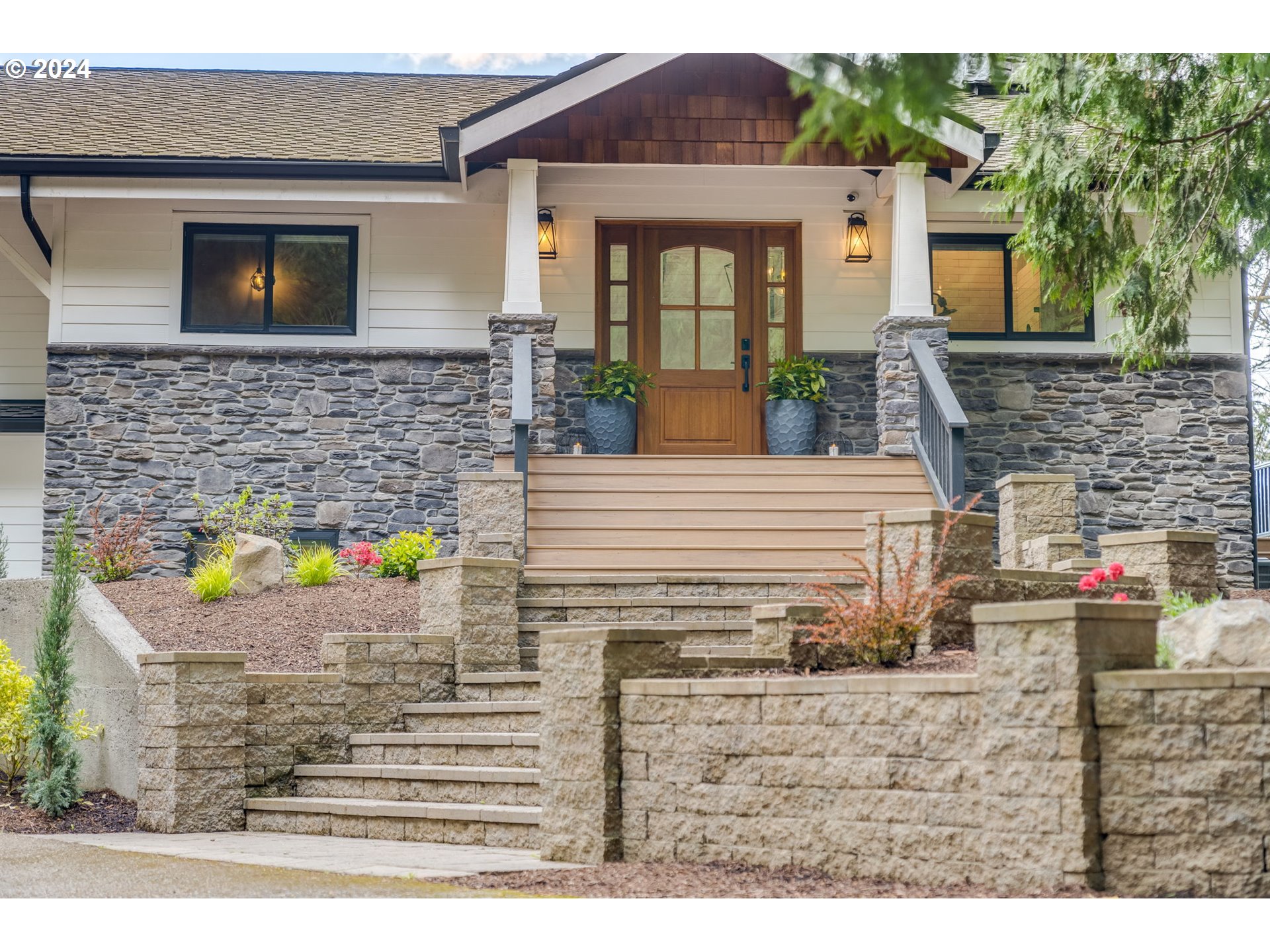 35220 Northeast Wilsonville Road Newberg, OR 97132 - Photo 4 of 43 Gallery Image 4