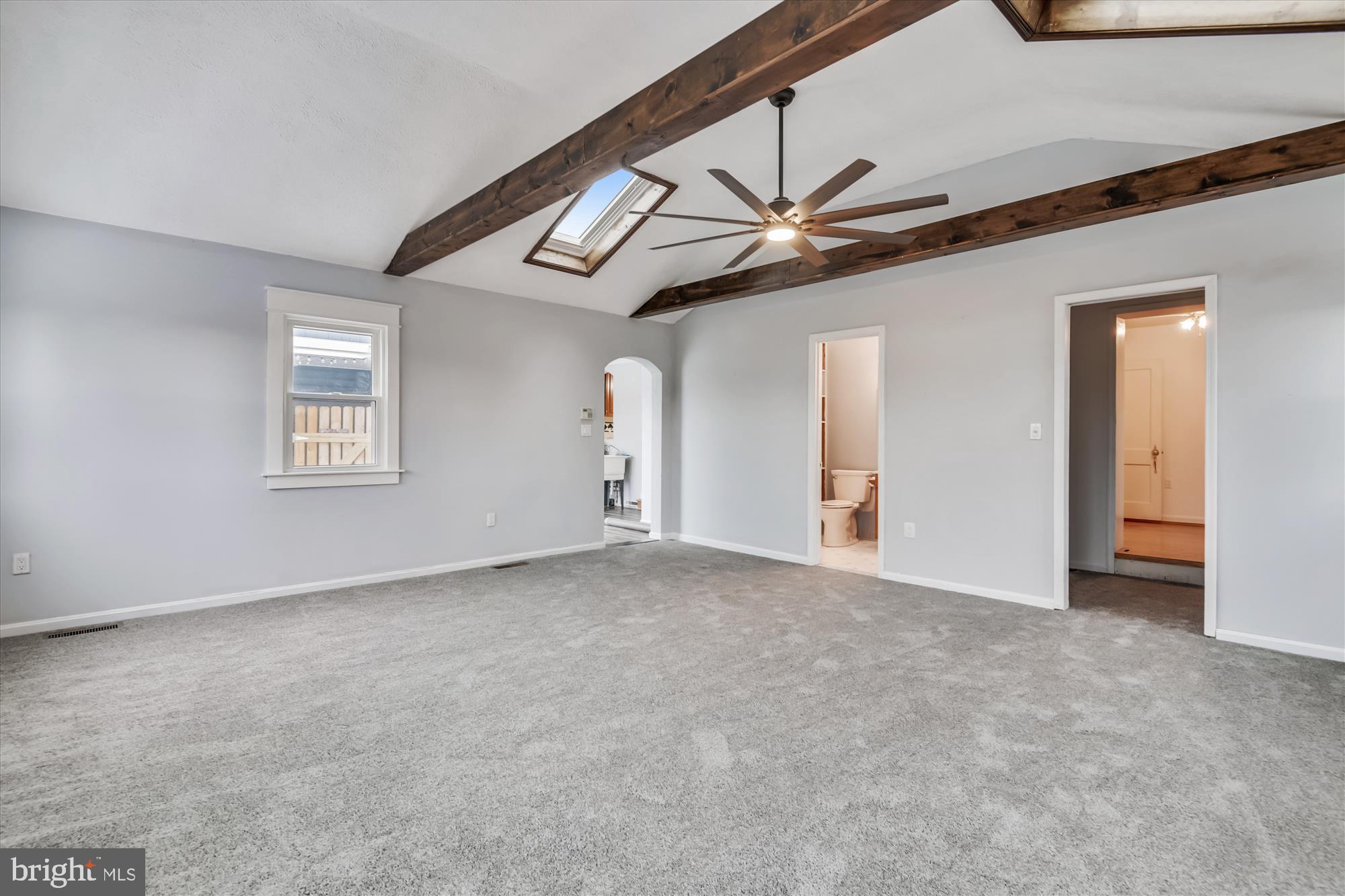 212 Oakwood Road Edgewater, MD 21037 - Photo 13 of 53