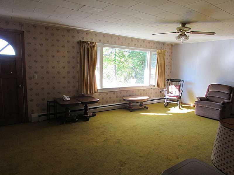 28 Ham Hill Road Cambridge, ME 04923 - Photo 6 of 17 Living Room.