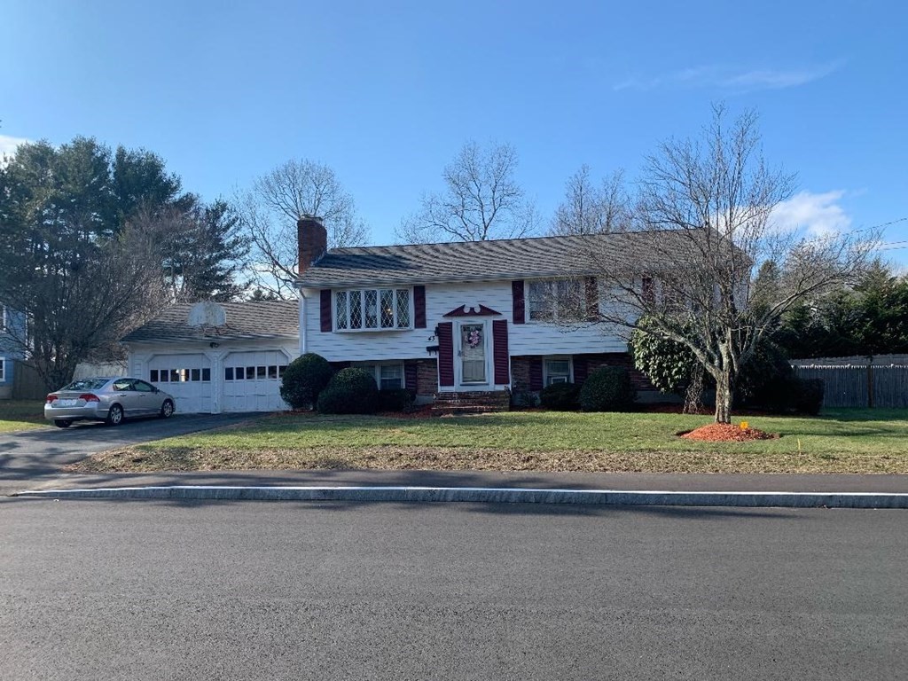 43 Ryder Road Weymouth, MA 02190 - Photo 2 of 24 Gallery Image 2