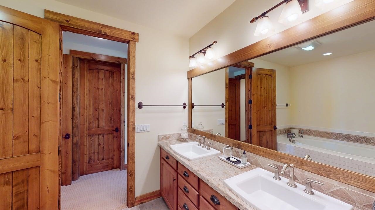 1310 Timber Creek Road, Unit 1310 Mammoth Lakes, CA 93546 - Photo 39 of 56