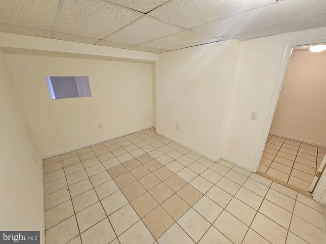 a view of a utility room