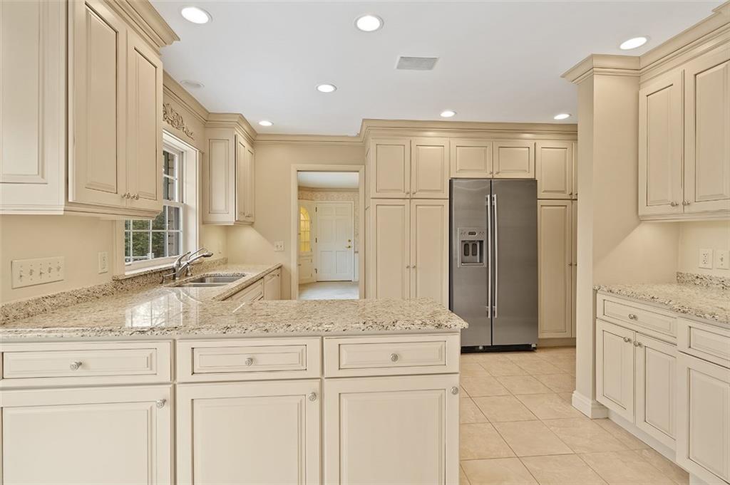 2676 Sunset Lane Allison Park, PA 15101 - Photo 10 of 25