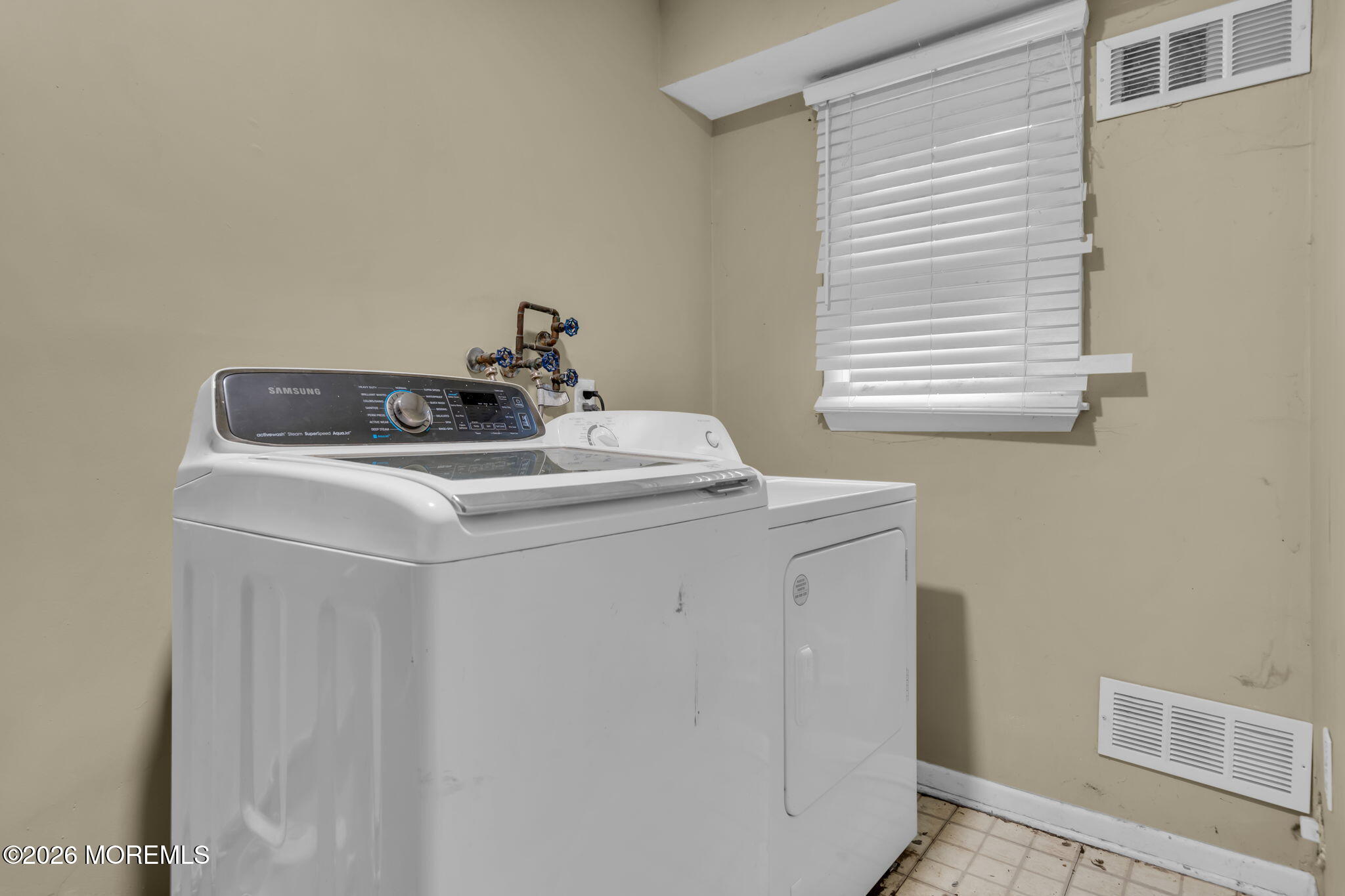 52 Lorelei Drive Howell, NJ 07731 - Photo 20 of 31 28-web-or-mls-DSC06179