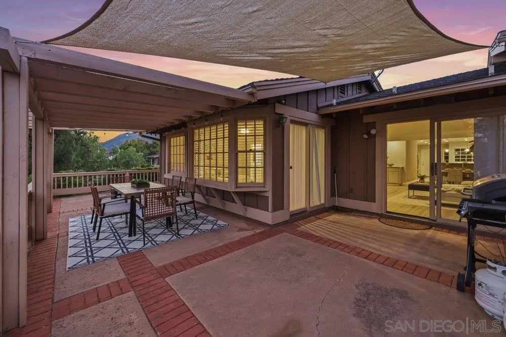 8635 Circle R Valley Lane Escondido, CA 92026 - Photo 21 of 30