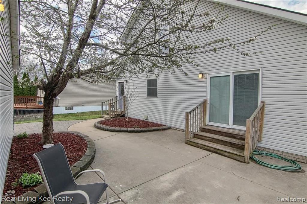 2317 Culbertson Avenue Rochester, MI 48307 - Photo 30 of 32