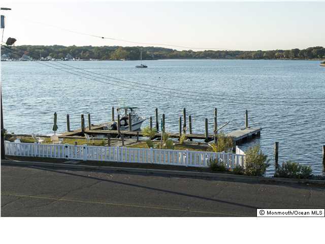 41 Albany Road Neptune Township, NJ 07753 - Photo 19 of 23