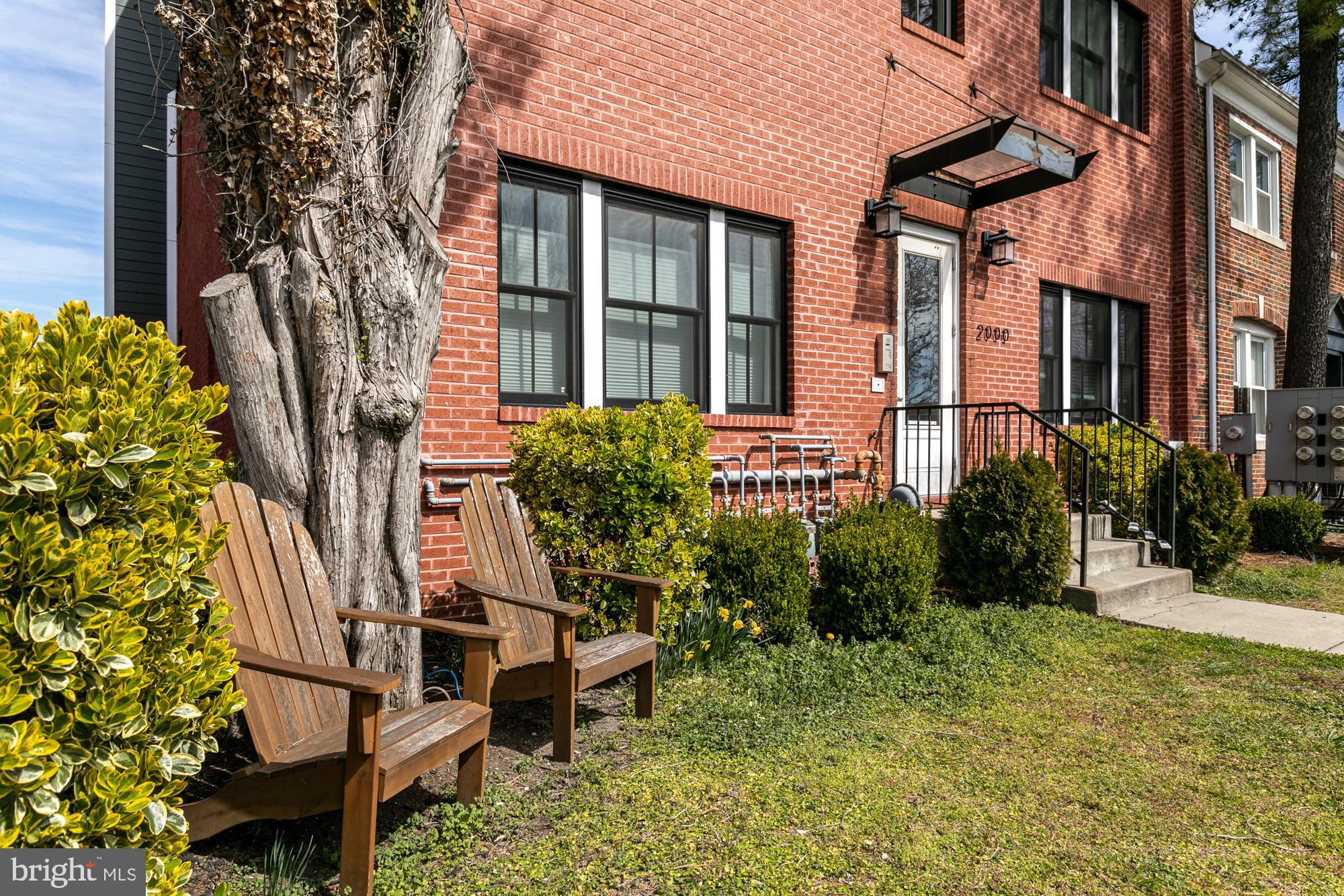 2000 D Street Northeast, Unit 5 Washington, DC 20002 - Photo 3 of 22 Front lawn