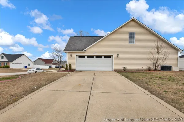 $354,999 | 505 Collinwood Drive, Raeford, NC 28376