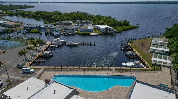 $1,400 | 5506 Virginia Dare Lane, North Fort Myers, FL 33917