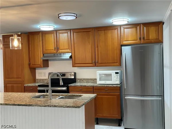 $1,400 | 5506 Virginia Dare Lane, North Fort Myers, FL 33917