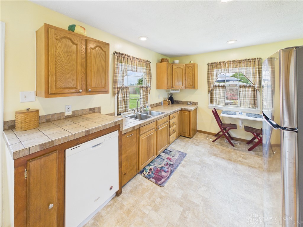 4633 Burkholder Road Greenville, OH 45331 - Photo 10 of 33